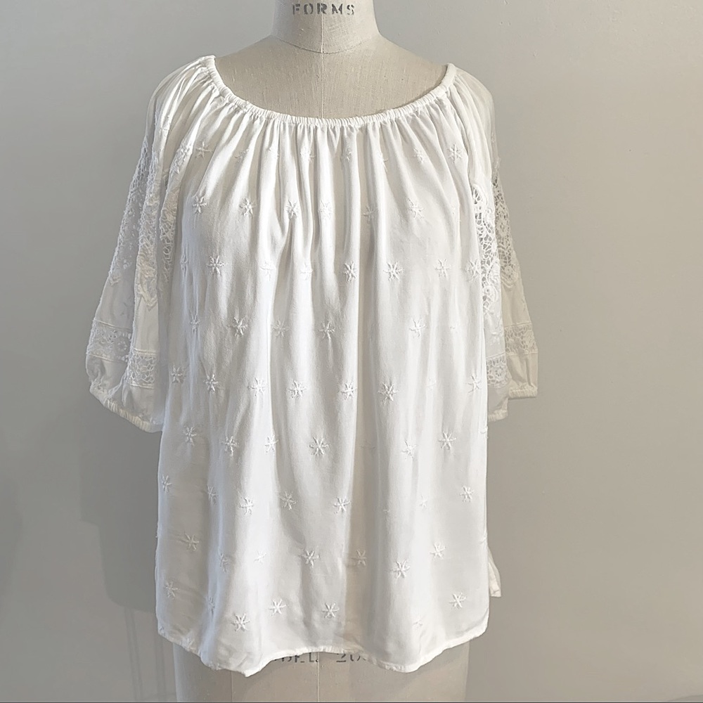 NWT Petite M Loft Rayon top w/ lace cutout sleeves